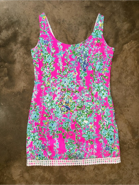 Lilly Pulitzer Dresses & Skirts - Lilly Pulitzer Pink Floral Shift Dress
